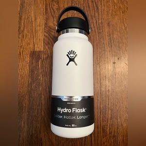NWT Hydroflask 32 oz Wide Mouth - White